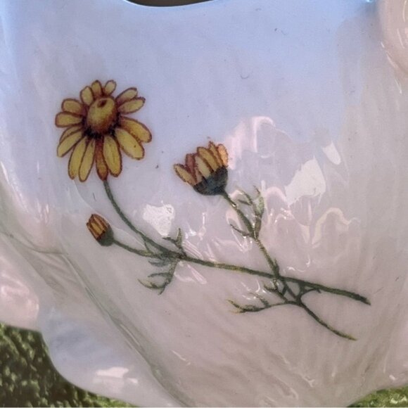 Grace's Teaware Porcelain Bunny Rabbit Creamer Butterflies Flowers - Picture 7 of 13